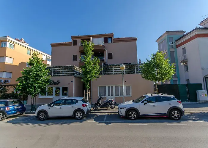 Apartment Beaches & Park Marjan