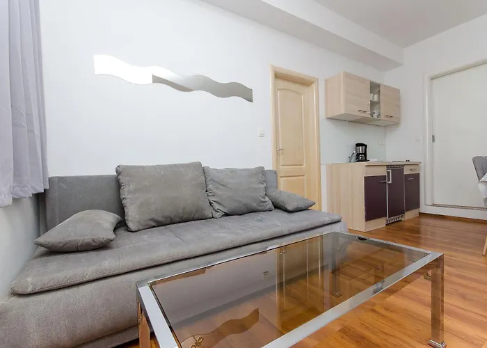 Apartment Beaches & Park Marjan