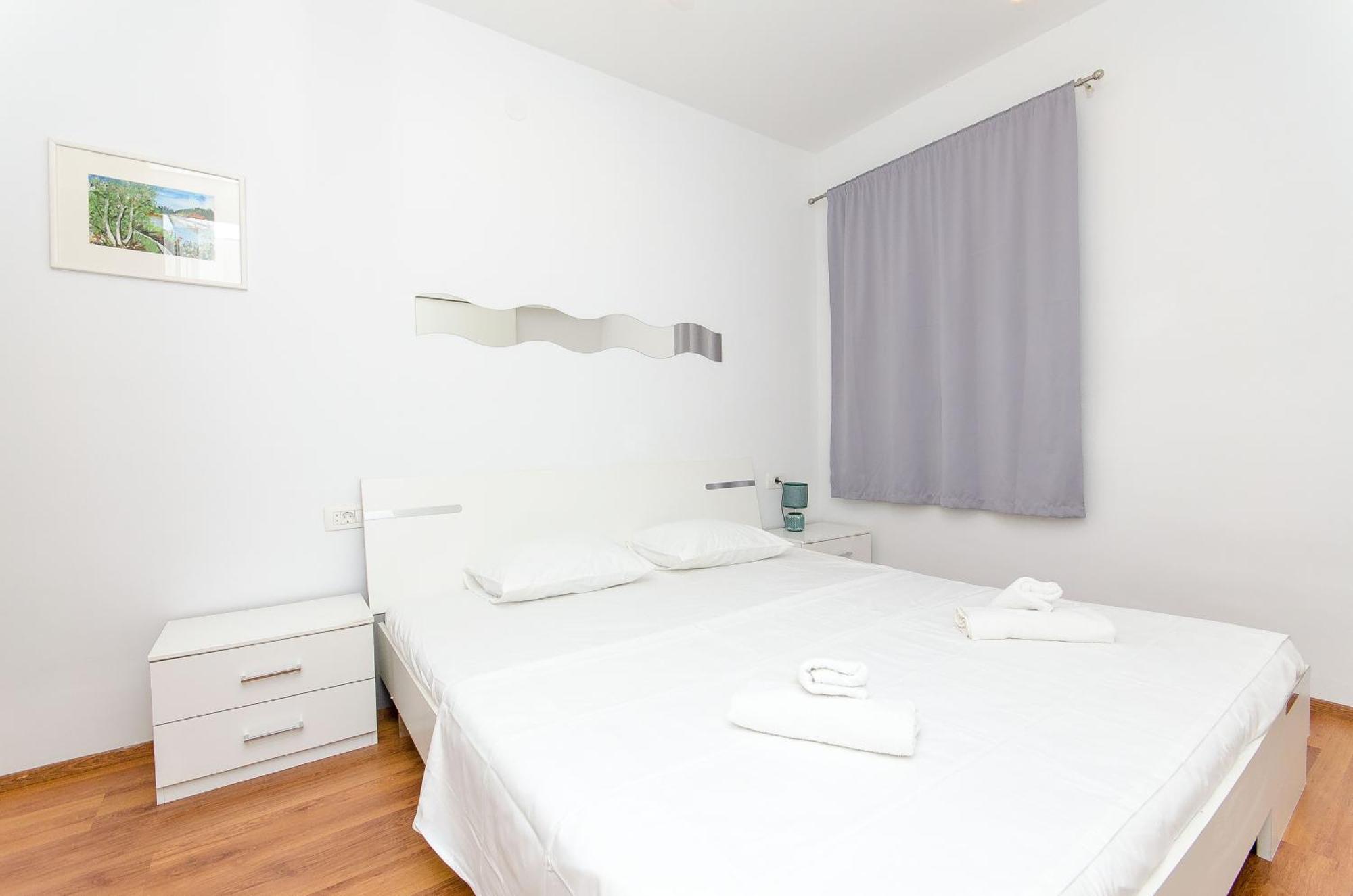 Beaches & Park Marjan Apartmán